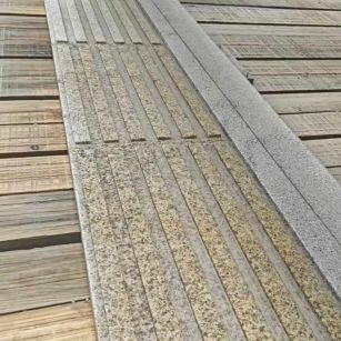 淮南黄金麻盲道石 盲条