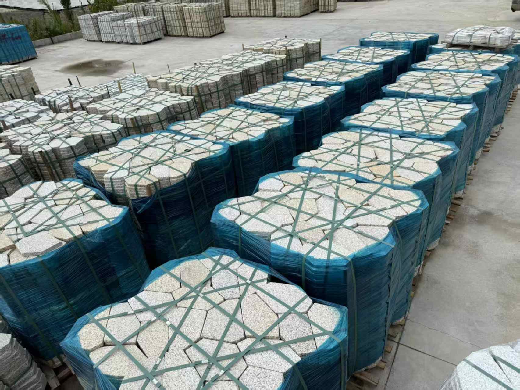 淮南黄金麻冰裂纹 碎拼